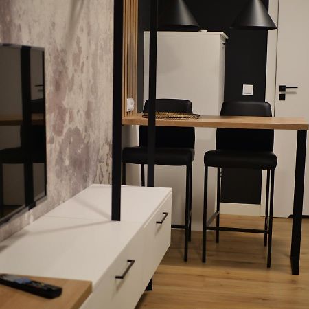 Przytulna Kawalerka 77 Apartamento Wrocław Exterior foto